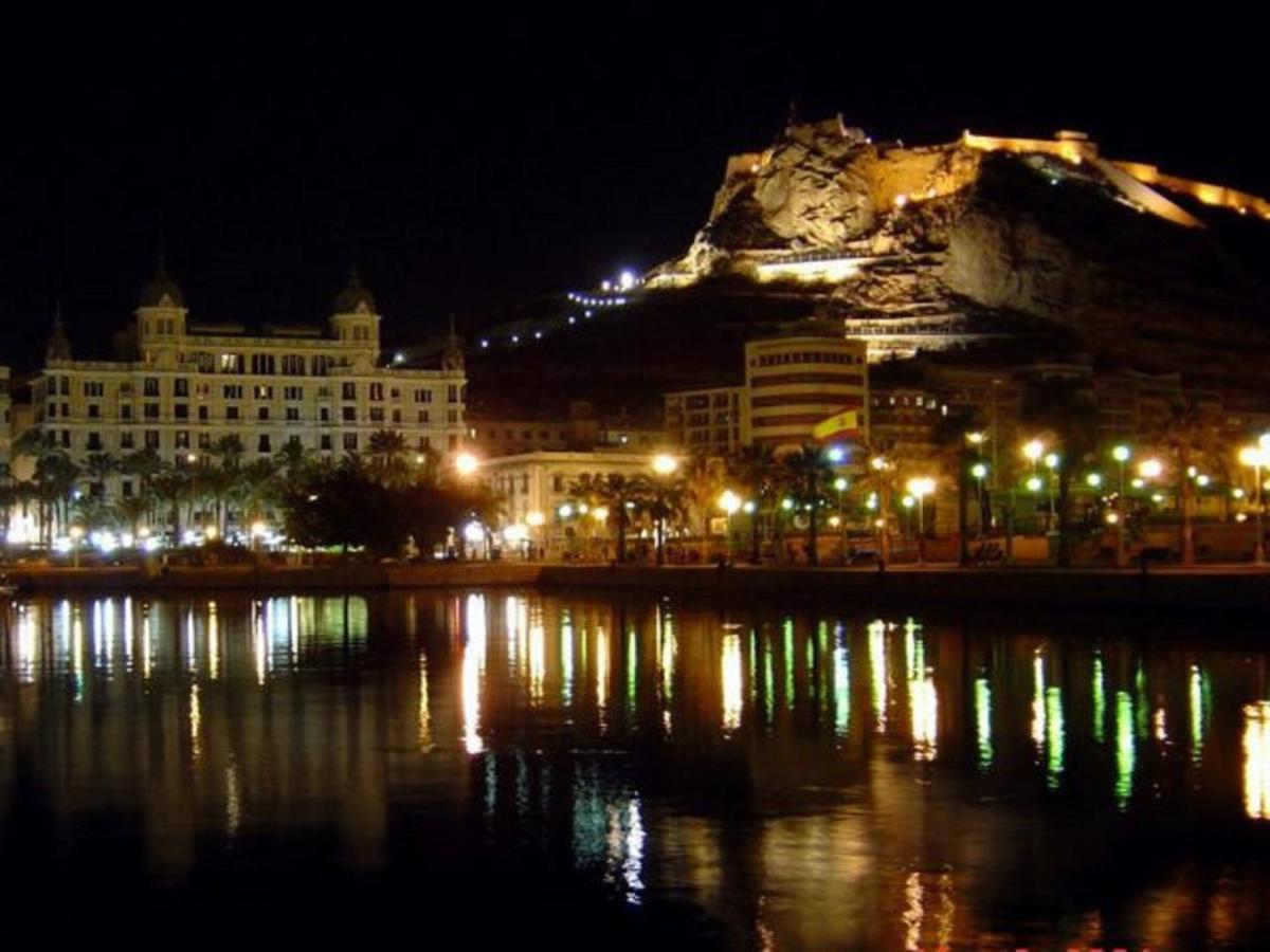 Luxury New Loft City Centre & Castle, Alicante Eksteriør bilde