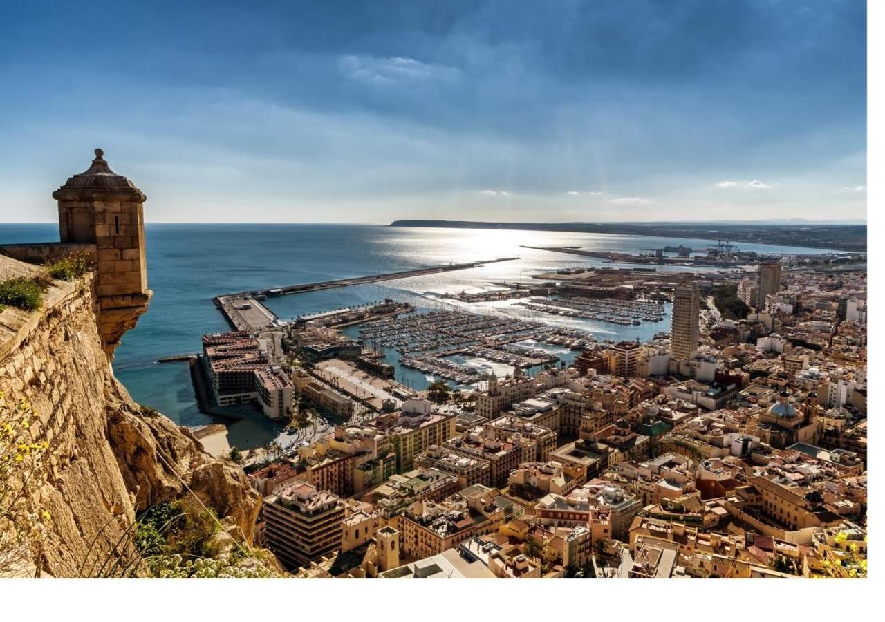 Luxury New Loft City Centre & Castle, Alicante Eksteriør bilde